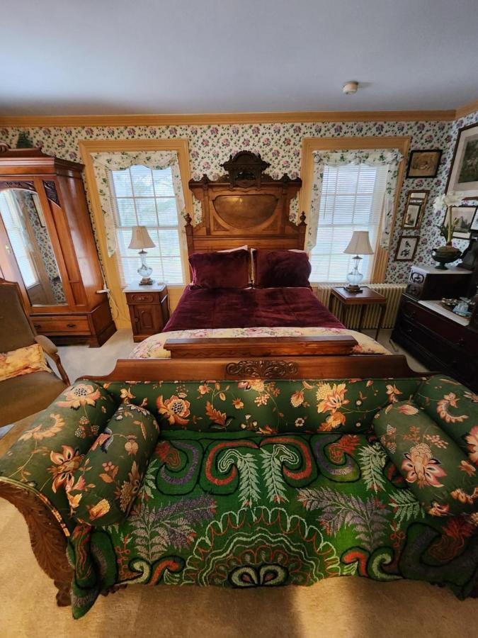 House Of 1833 Bed And Breakfast Mystic Exterior photo
